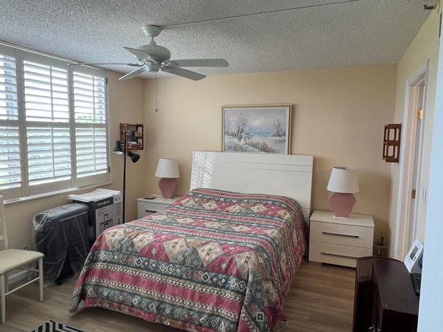 4570 NW 18th Avenue 606, Deerfield Beach, FL 33064