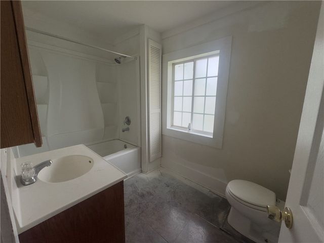 167 Salina St, Rochester, NY 14619