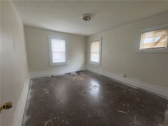 167 Salina St, Rochester, NY 14619
