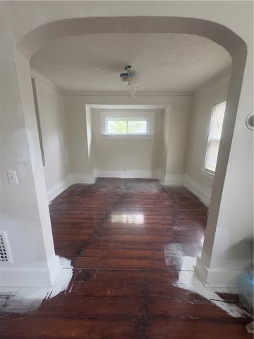 167 Salina St, Rochester, NY 14619