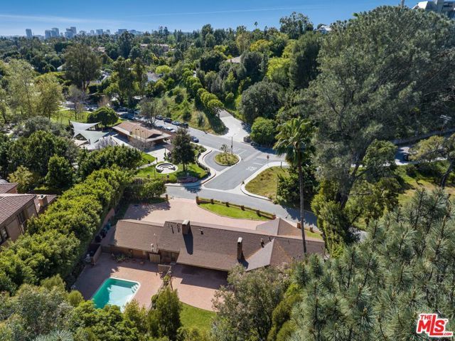 1110 Sutton Way, Beverly Hills, CA 90210