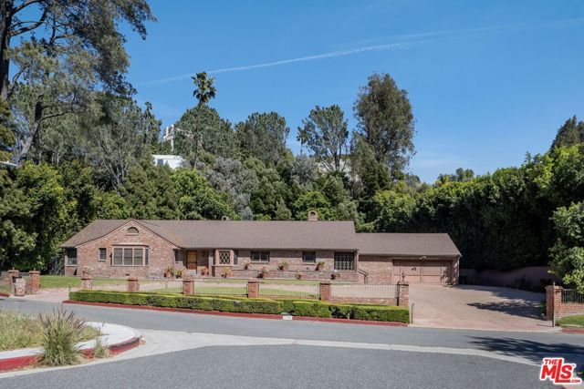 1110 Sutton Way, Beverly Hills, CA 90210