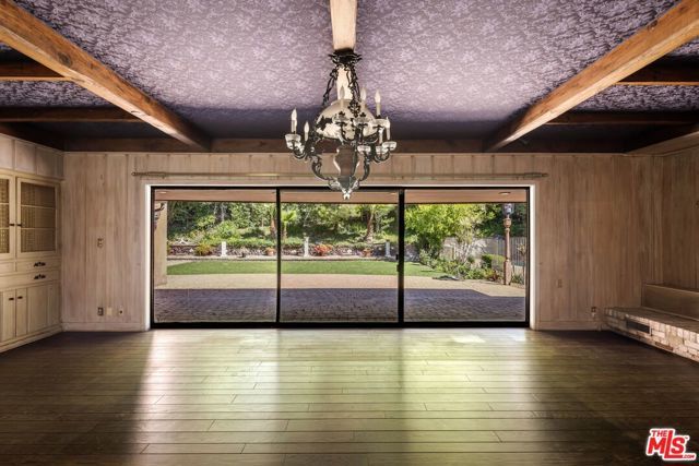 1110 Sutton Way, Beverly Hills, CA 90210