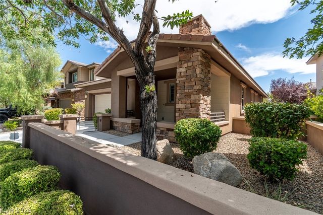 10561 Tranquil Glade Lane, Las Vegas, NV 89135
