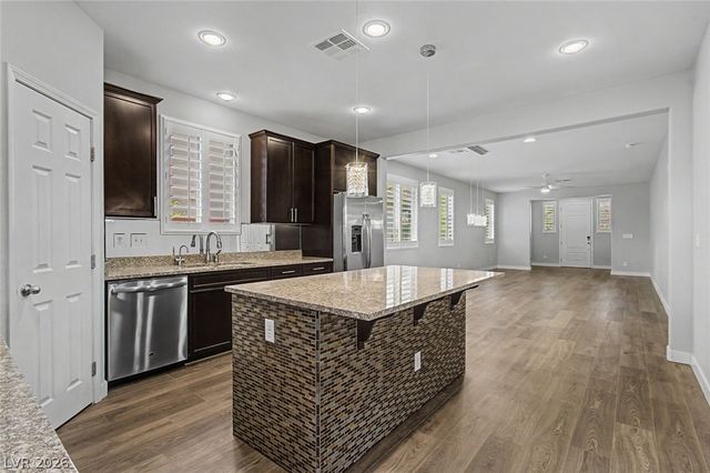 10561 Tranquil Glade Lane, Las Vegas, NV 89135