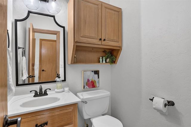 2280 Bay Hill Place, Edmond, OK 73034