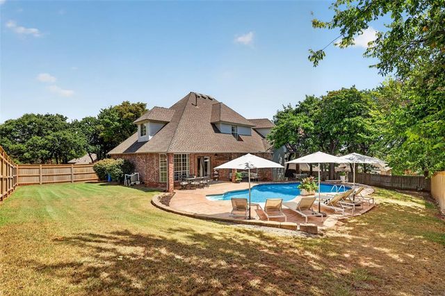 2280 Bay Hill Place, Edmond, OK 73034