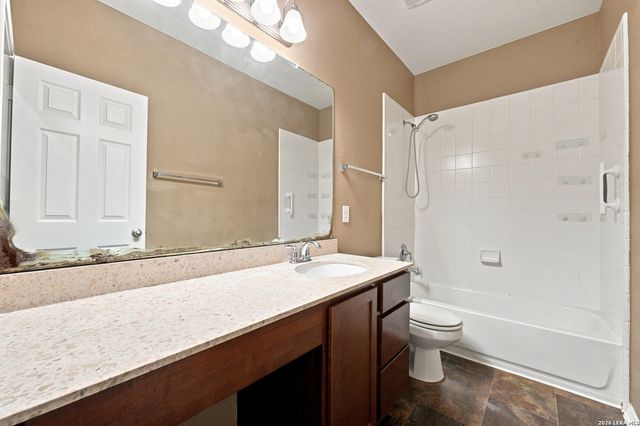 7562 COPPER MDW, Converse, TX 78109