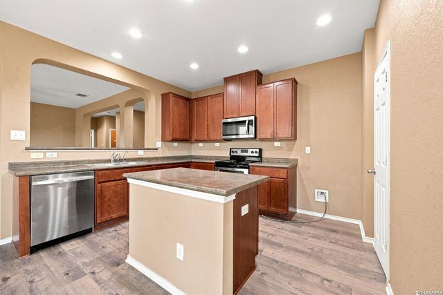 7562 COPPER MDW, Converse, TX 78109