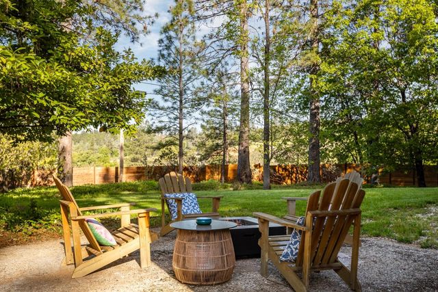 14955 Storms Ln, Grass Valley, CA 95945