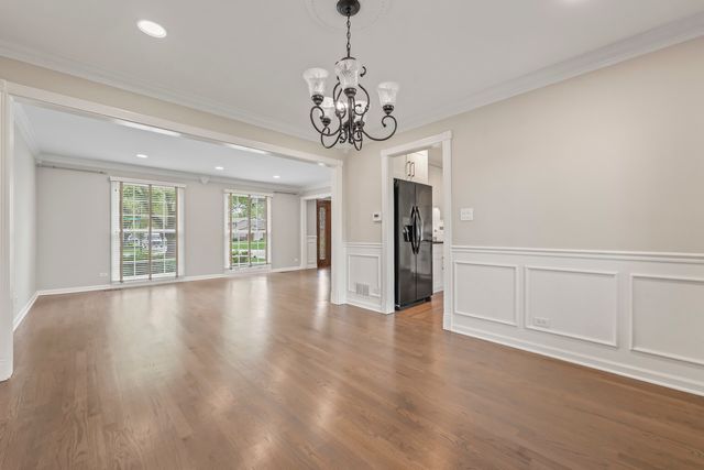 1280 N Ashland Avenue, Palatine, IL 60074