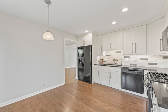1280 N Ashland Avenue, Palatine, IL 60074