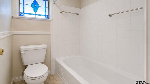 1911 Sterling Dr, Tyler, TX 75701