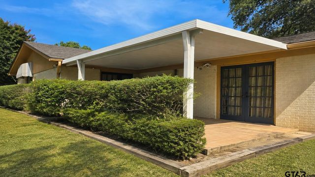 1911 Sterling Dr, Tyler, TX 75701