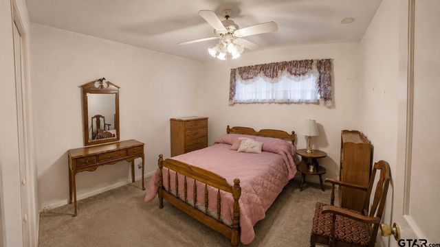 1911 Sterling Dr, Tyler, TX 75701