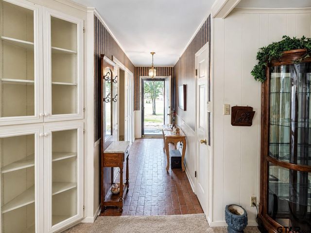 1911 Sterling Dr, Tyler, TX 75701