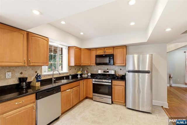 148 John Street, Englewood, NJ 07631