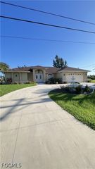 213 SE 21st ST, Cape Coral, FL 33990