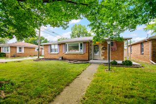 675 E Broadway Street, Bradley, IL 60915