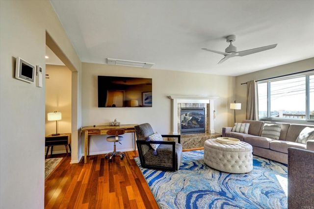 2812 Poinsettia Drive, San Diego, CA 92106