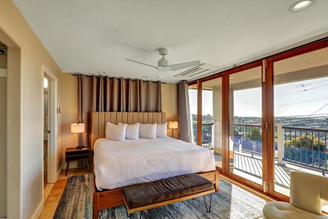 2812 Poinsettia Drive, San Diego, CA 92106