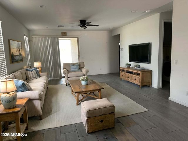 6838 W PEDRO Lane, Laveen, AZ 85339