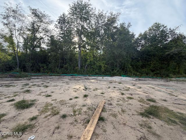 315 Victory Lane, Holland, OH 43528