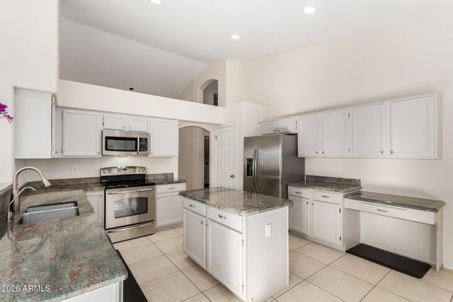 15427 S 6TH Drive, Phoenix, AZ 85045