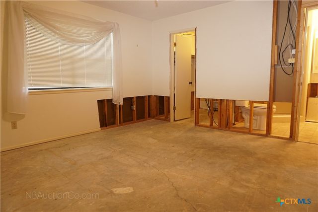 3290 River Oaks Drive, New Braunfels, TX 78132