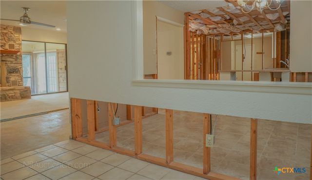 3290 River Oaks Drive, New Braunfels, TX 78132