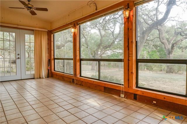 3290 River Oaks Drive, New Braunfels, TX 78132