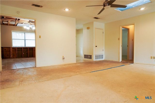 3290 River Oaks Drive, New Braunfels, TX 78132