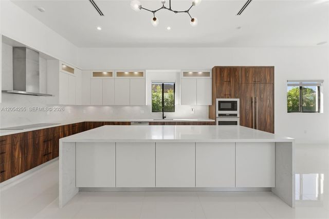 10005 SW 66th Street, Miami, FL 33173