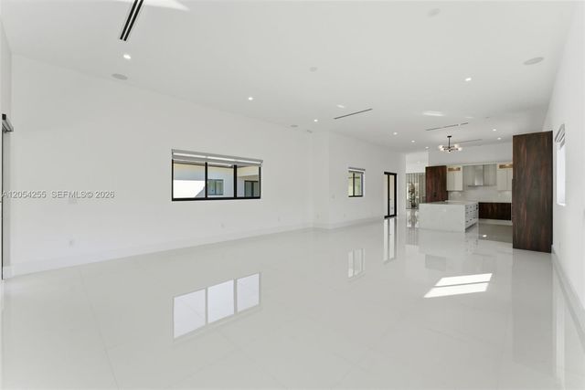 10005 SW 66th Street, Miami, FL 33173