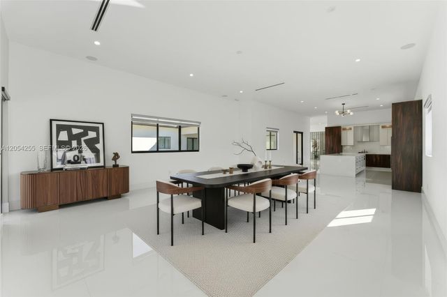 10005 SW 66th Street, Miami, FL 33173