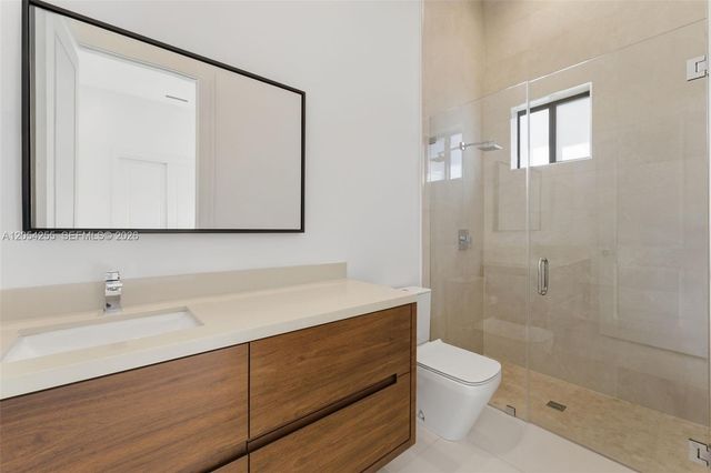 10005 SW 66th Street, Miami, FL 33173