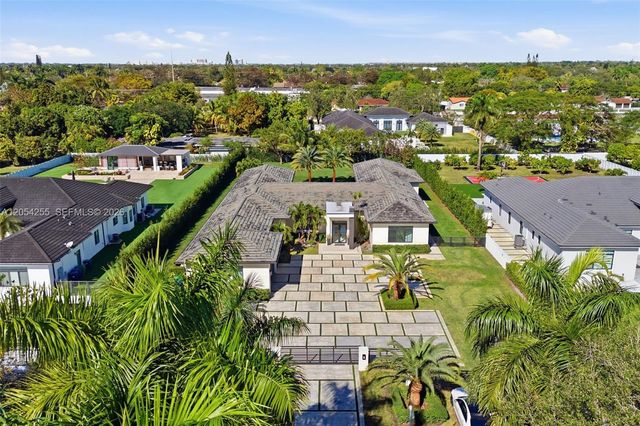 10005 SW 66th Street, Miami, FL 33173