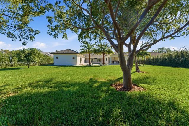 10005 SW 66th Street, Miami, FL 33173