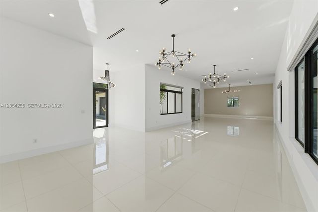 10005 SW 66th Street, Miami, FL 33173