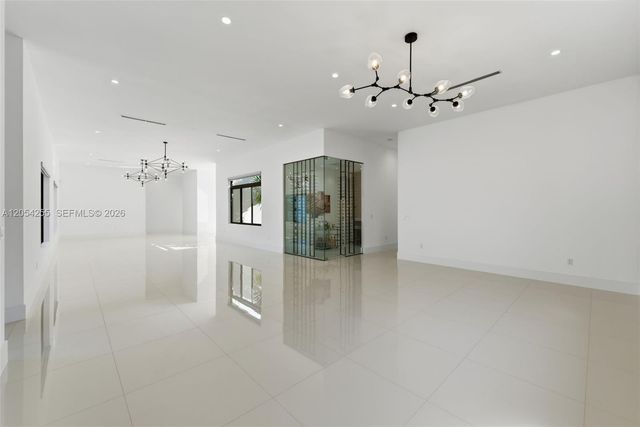 10005 SW 66th Street, Miami, FL 33173