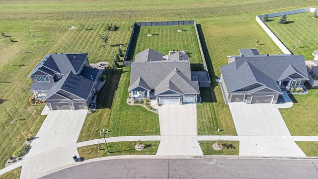 6969 Golden Valley Parkway S, Fargo, ND 58104