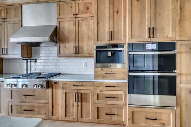 6969 Golden Valley Parkway S, Fargo, ND 58104