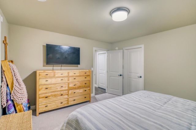 6969 Golden Valley Parkway S, Fargo, ND 58104