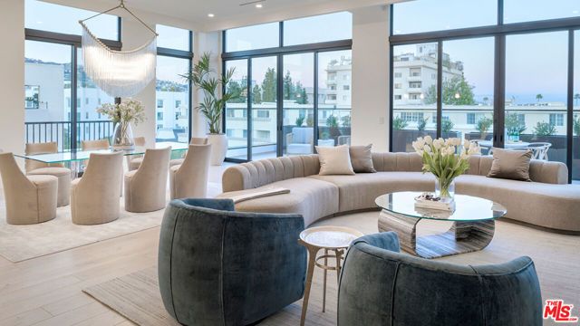 425 N Palm Drive 503, Beverly Hills, CA 90210