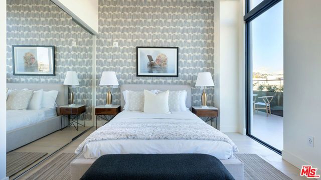 425 N Palm Drive 503, Beverly Hills, CA 90210