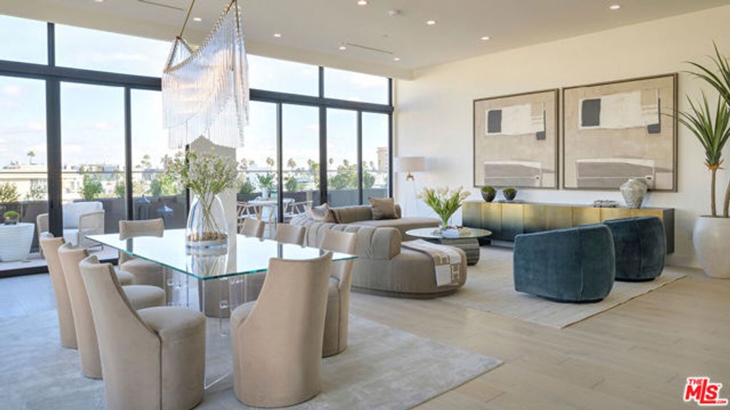 425 N Palm Drive 503, Beverly Hills, CA 90210