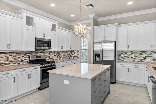 28661 Sicily LOOP, Bonita Springs, FL 34135