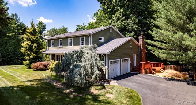 12 Sickletown Road, Pearl River, NY 10965