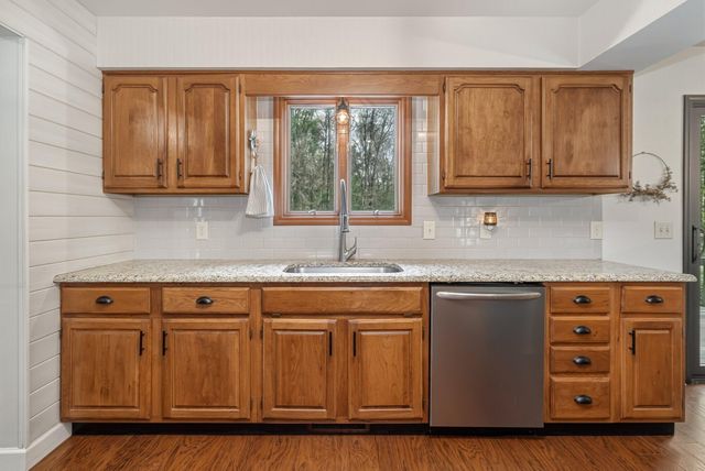 23070 Prairie View Court, Mattawan, MI 49071