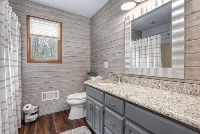 23070 Prairie View Court, Mattawan, MI 49071